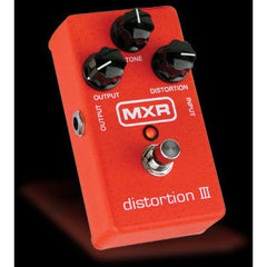 MXR Distortion III (M115) Pedals MXR www.stevesmusiccenter.net